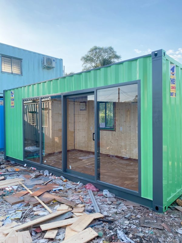 Container 20f ốp gỗ có toilet